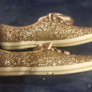 2 pairs of women's shoes. Kate spade and vans